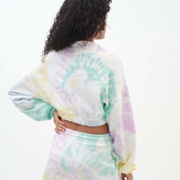 Aeropostale Fleece Tie-Dye Mock-Neck Crop Top NWT Multicolored Size Large Pastel - Picture 9 of 10